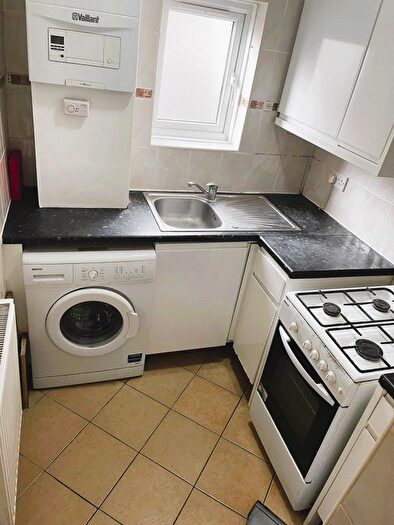 Studio To Rent In Station Road, London, E7