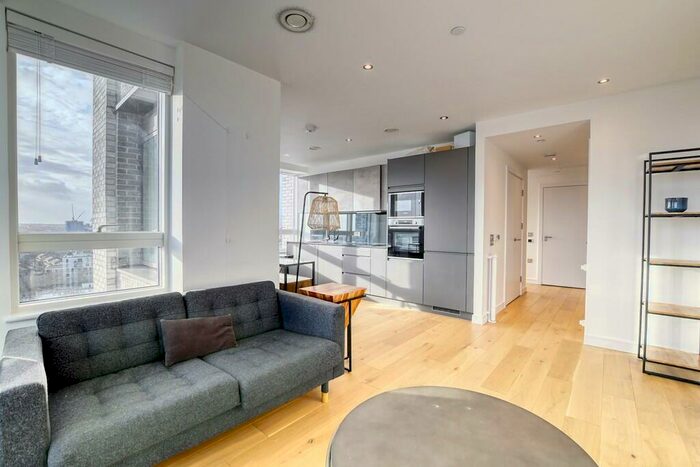 2 Bedroom Apartment To Rent In Duval House, London, SW11