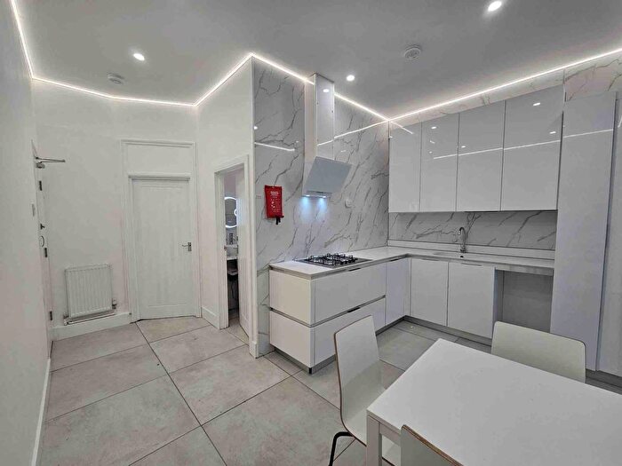 2 Bedroom Flat To Rent In Mansfield Road, Ilford, IG1