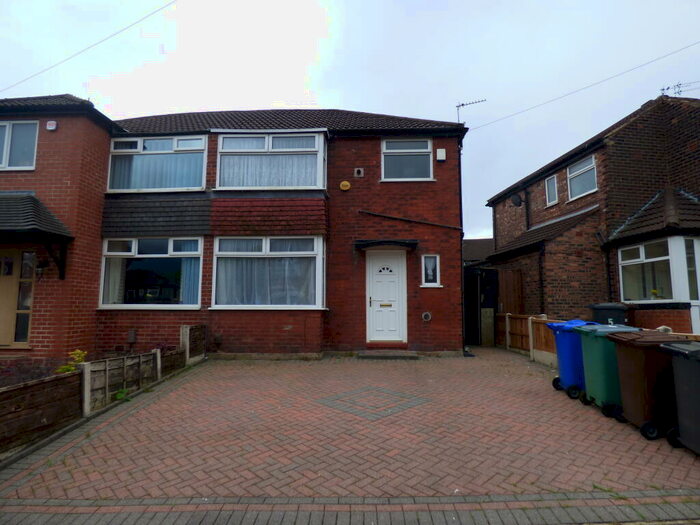3 Bedroom House To Rent In Lyndhurst Avenue, Prestwich, M25