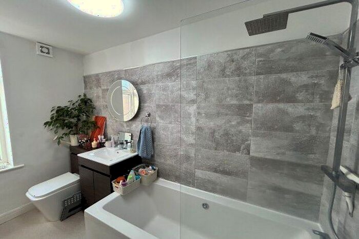 2 Bedroom End Of Terrace House To Rent In Dane Road, Sale, M33