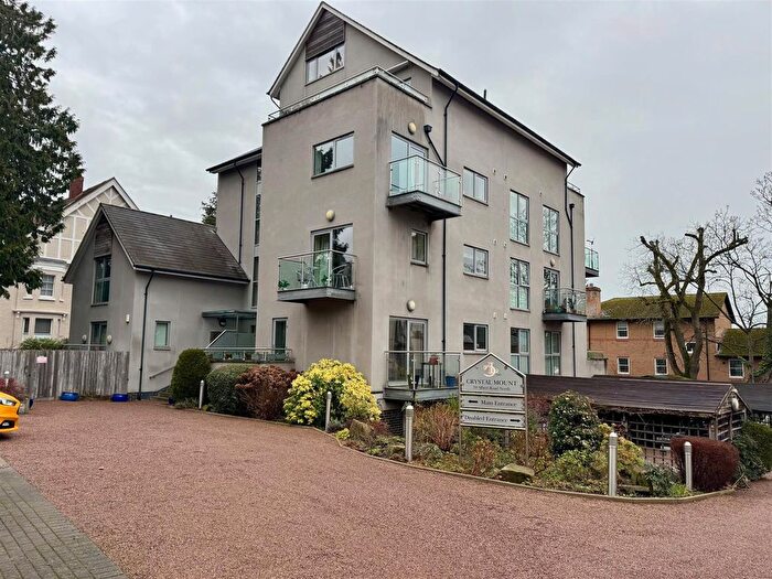 2 Bedroom Flat To Rent In Albert Road North, Malvern, WR14