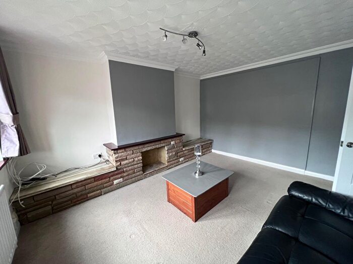 4 Bedroom Semi-Detached House To Rent In Cornfield Road, Bushey, WD23