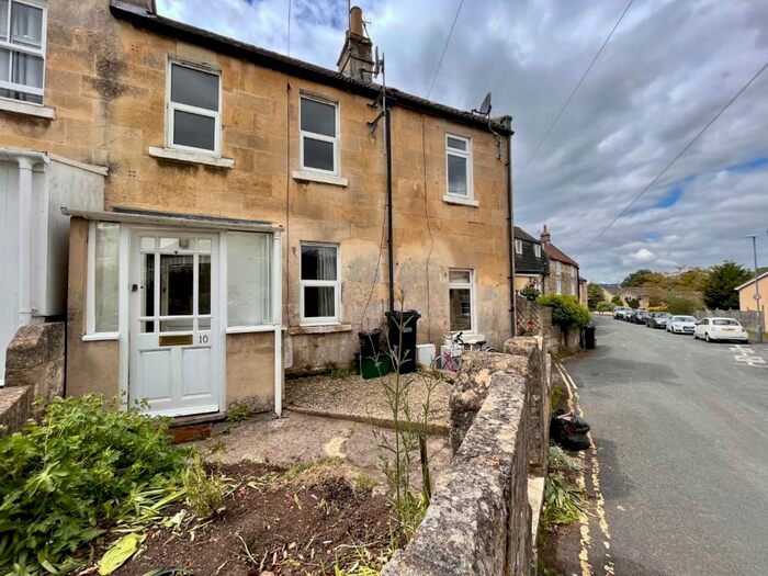 2 Bedroom Cottage To Rent In Ashley Road, BA1