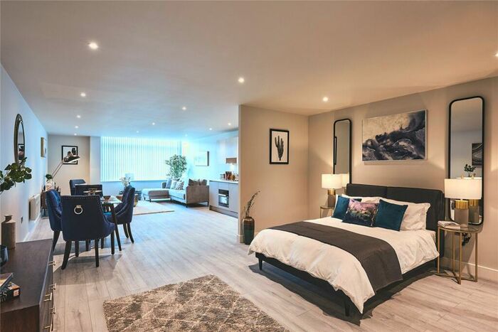 Apartment To Rent In Thames Valley, Wokingham Road, Bracknell, Berkshire, RG42