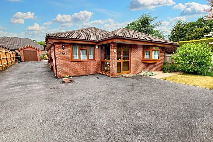 4 Bedroom Detached Bungalow For Sale In Three Legged Cross, BH21