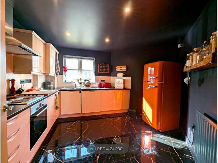 1 Bedroom Flat To Rent In Bluebell Road, East Ardsley, Wakefield, WF3