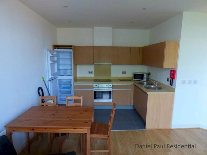 1 Bedroom Flat To Rent In Bromyard House, W3
