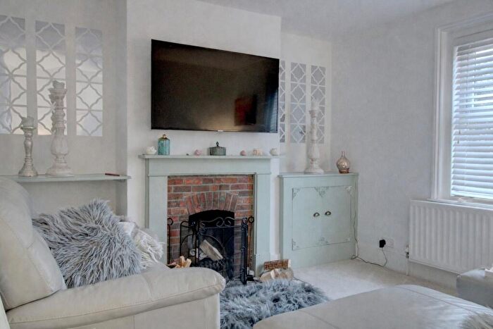 2 Bedroom Semi Detached House For Sale In Hartfield Road, Forest Row, RH18