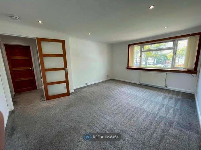 2 Bedroom Flat To Rent In Dumyat Avenue, Tullibody, Alloa FK10