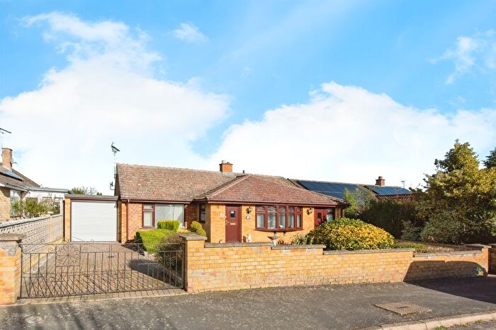 2 Bedroom Detached Bungalow For Sale In Hillside, Brandon, IP27