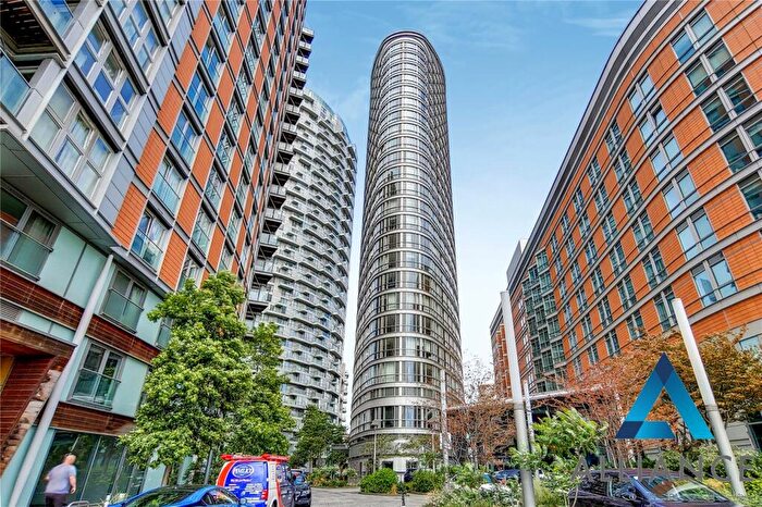 1 Bedroom Apartment For Sale In Fairmont Avenue, London, E14