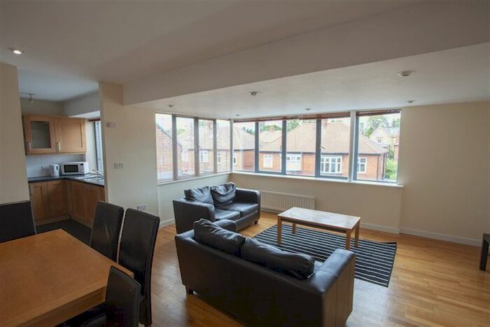3 Bedroom Flat To Rent In Grosvenor Road, Jesmond, Newcastle Upon Tyne, NE2
