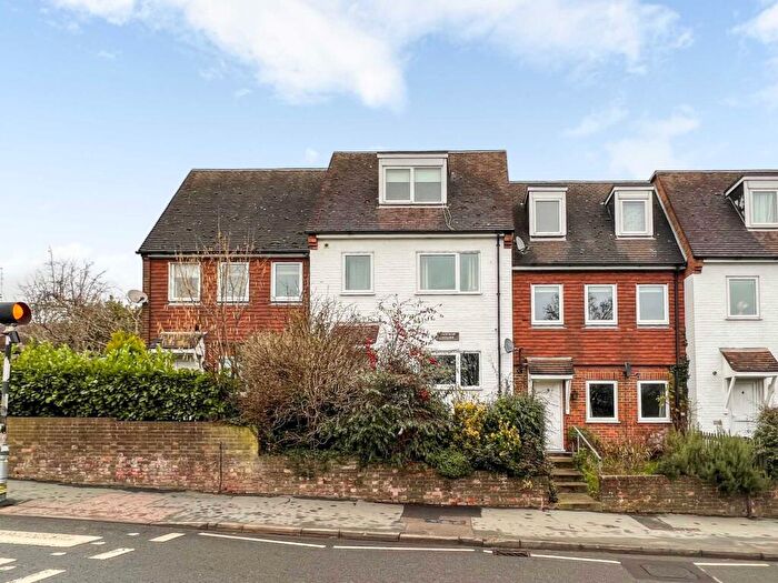 2 Bedroom Maisonette For Sale In Avenue House, Park Road, HP5