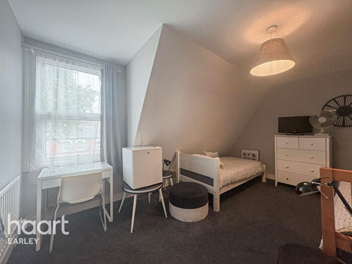 1 Bedroom Terraced House To Rent In Caversham Road, Reading, RG1