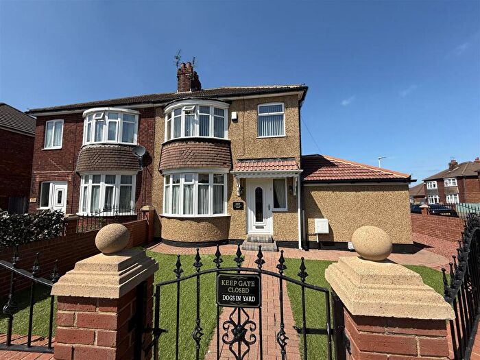 3 Bedroom Semi-Detached House For Sale In Haughton Road, Darlington, DL1