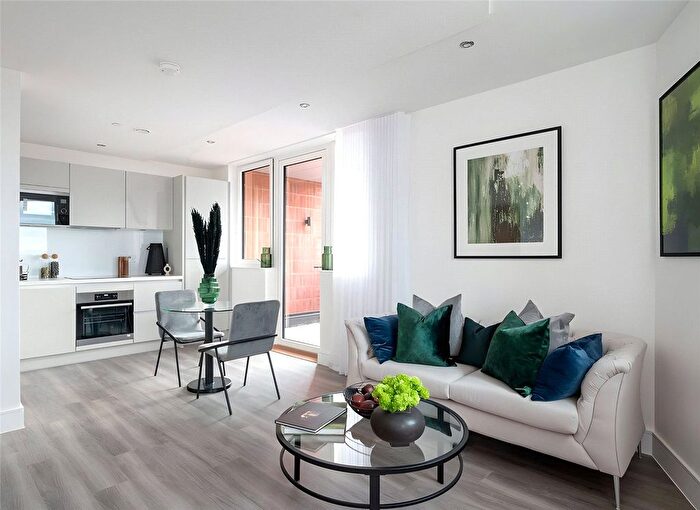 2 Bedroom Flat To Rent In Ashwell House, Merrick Road, Southall, UB2