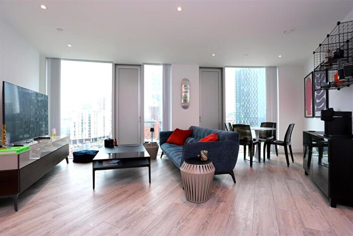 2 Bedroom Apartment To Rent In Thr, M15