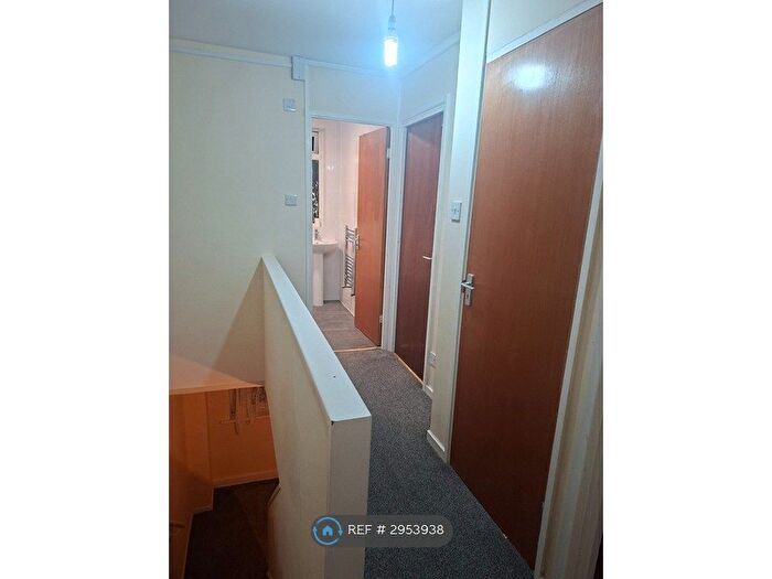 3 Bedroom Maisonette To Rent In Northam Walk, Wolverhampton, WV6