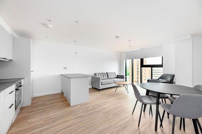2 Bedroom Flat To Rent In Bishopgate Gardens, Bishopgate, Preston, PR1