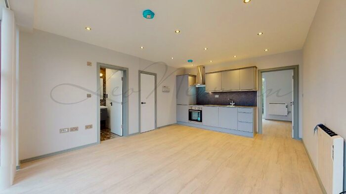 1 Bedroom Flat To Rent In Woodlands Business Village, Coronation Road, Basingstoke, Hampshire, RG21