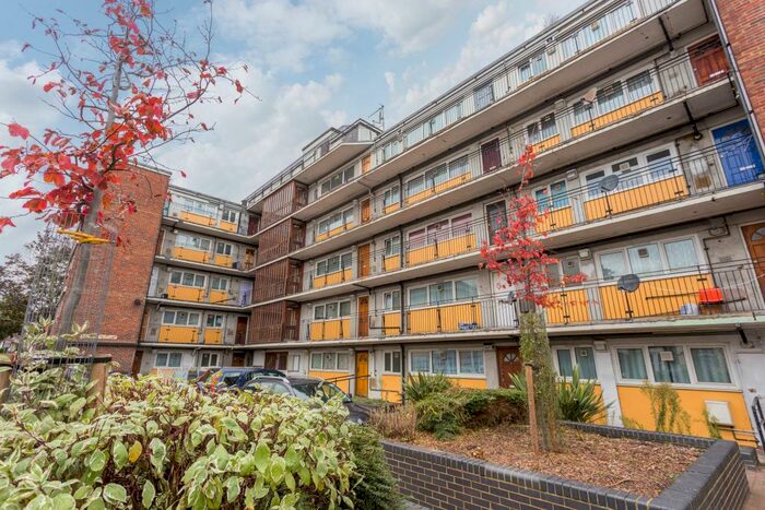 2 Bedroom Flat To Rent In Redfern House, Plaistow, E13
