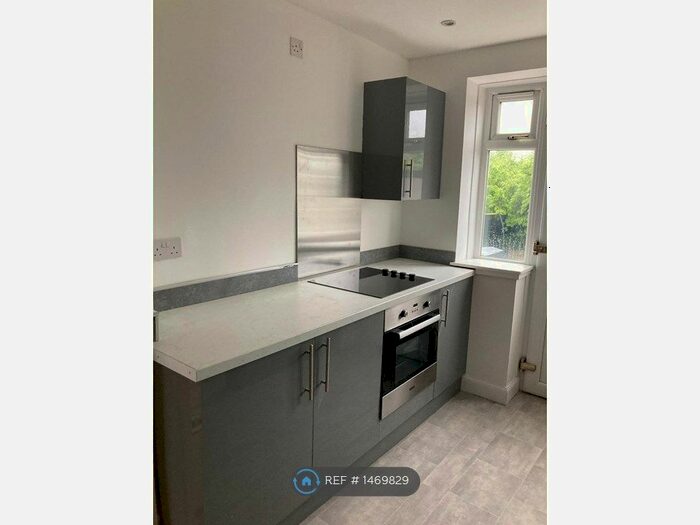 4 Bedroom Terraced House To Rent In Dunkenny Road, Glasgow, G15