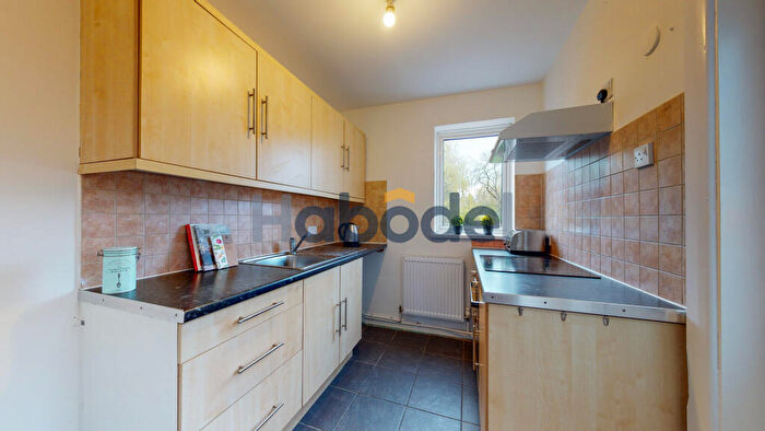 2 Bedroom Terraced House To Rent In Derby Road, Chesterfield, S40