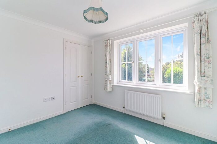 4 Bedroom Detached House For Sale In The Pippins, Watford, WD25