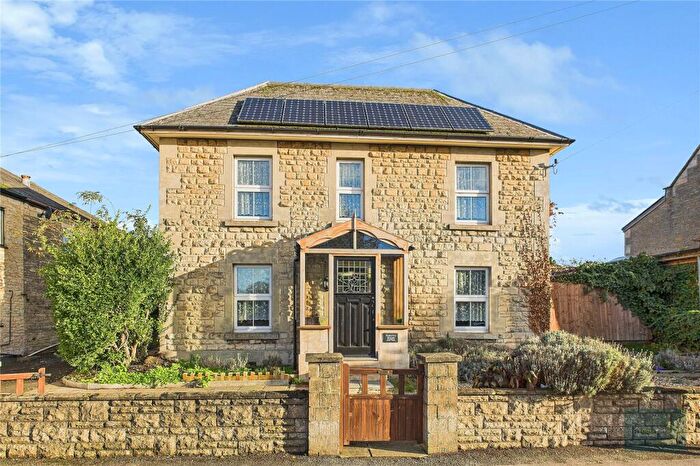 4 Bedroom Detached House For Sale In King Street, Melksham, SN12