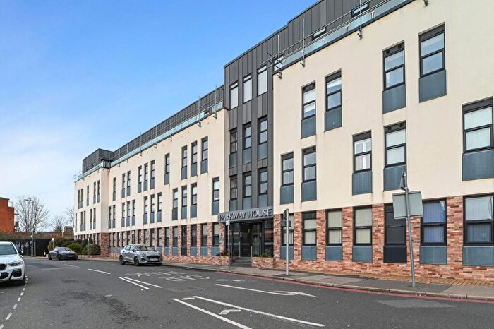 2 Bedroom Flat For Sale In Baddow Road, Chelmsford, CM2