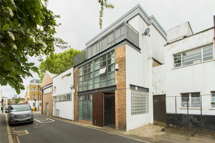 2 Bedroom Detached House To Rent In Palfrey Place, London, SW8
