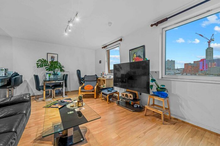 2 Bedroom Apartment To Rent In Provost Street, London, N1