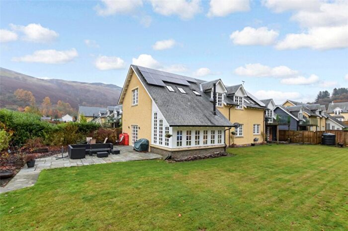 4 Bedroom End Of Terrace House For Sale In Dundurn Walk, St. Fillans, Crieff, Perth And Kinross, PH6