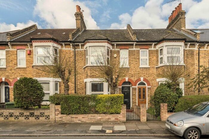 3 Bedroom Property To Rent In Shell Road, London, SE13