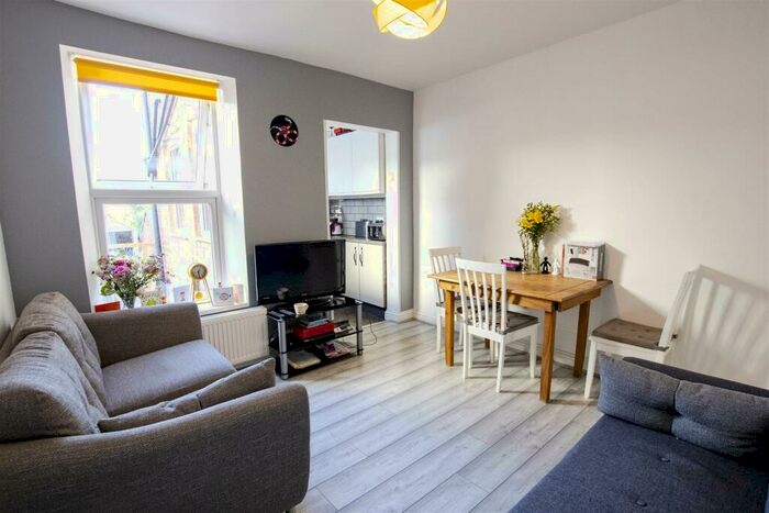 3 Bedroom House To Rent In Charlotte Road, Stirchley, Birmingham, B30