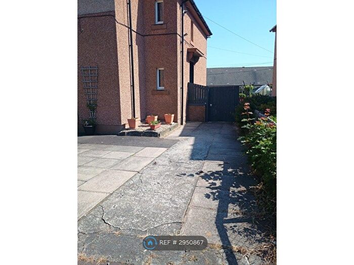2 Bedroom Flat To Rent In Mckinlay Crescent, Irvine, KA12