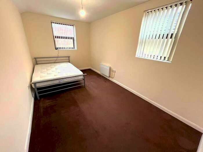 Studio To Rent In Compton Road, Wolverhampton, WV3