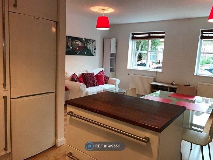 1 Bedroom Flat To Rent In Mount Pleasant Road, London, SE13