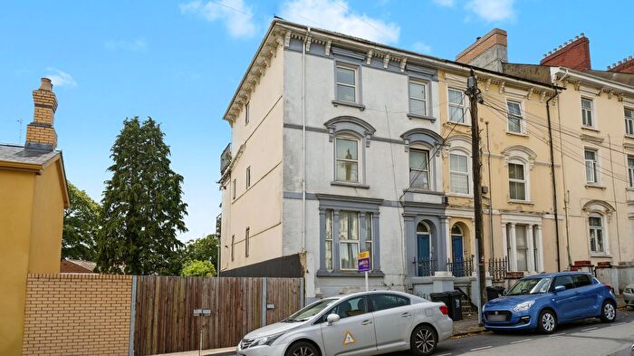 2 Bedroom Flat To Rent In Clytha Square, Newport, NP20
