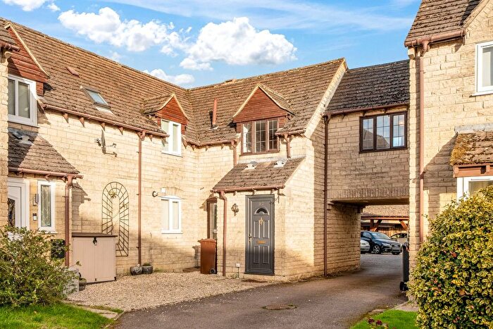 3 Bedroom Detached House For Sale In Farriers Croft, Bussage, Stroud, GL6