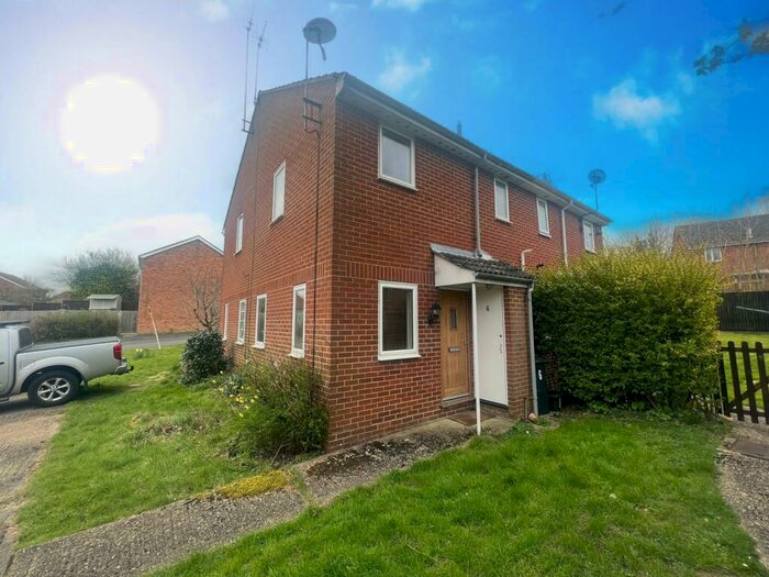 1 Bedroom House To Rent In Rembrandt Close, Basingstoke, RG21