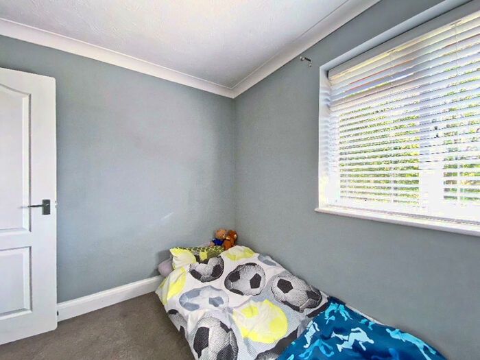 2 Bedroom End Of Terrace House To Rent In Chamomile Gardens, Farnborough, GU14