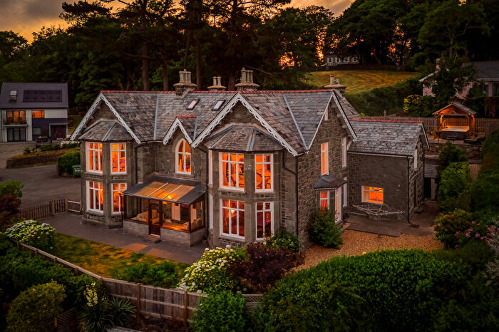 9 Bedroom House For Sale In Bryn Eglwys, Lon Ednyfed, Criccieth, Gwynedd, LL52