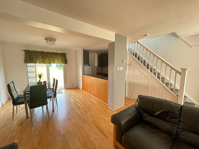 3 Bedroom End Of Terrace House To Rent In Somervell Road, South Harrow, Harrow, HA2