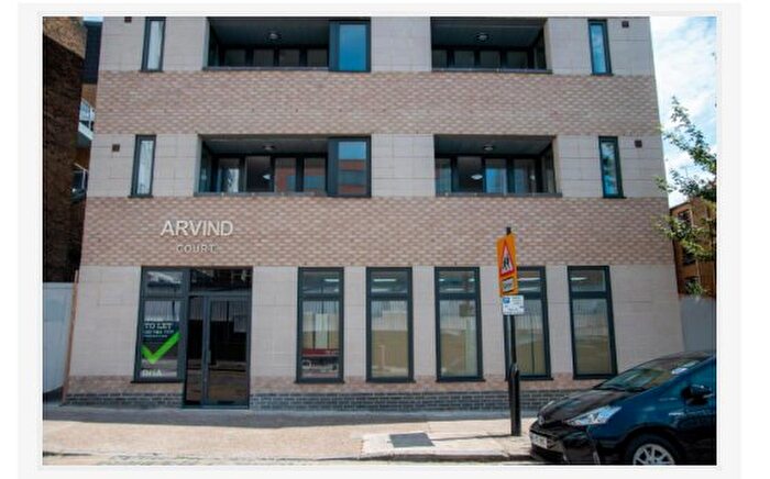 5 Bedroom House To Rent In Henriques Street, Bow, E1