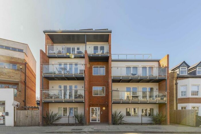 1 Bedroom Flat To Rent In Hartfield Road, London, SW19