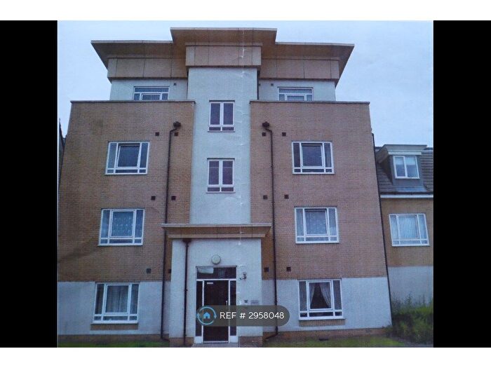 2 Bedroom Flat To Rent In Meridian Close, Ramsgate, CT12