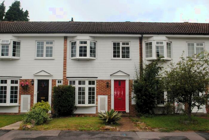 3 Bedroom Terraced House To Rent In Woking, Surrey, GU22