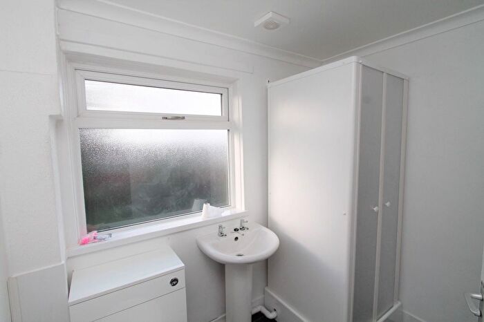 3 Bedroom Terraced House For Sale In Haseldine Meadows, Hatfield, AL10